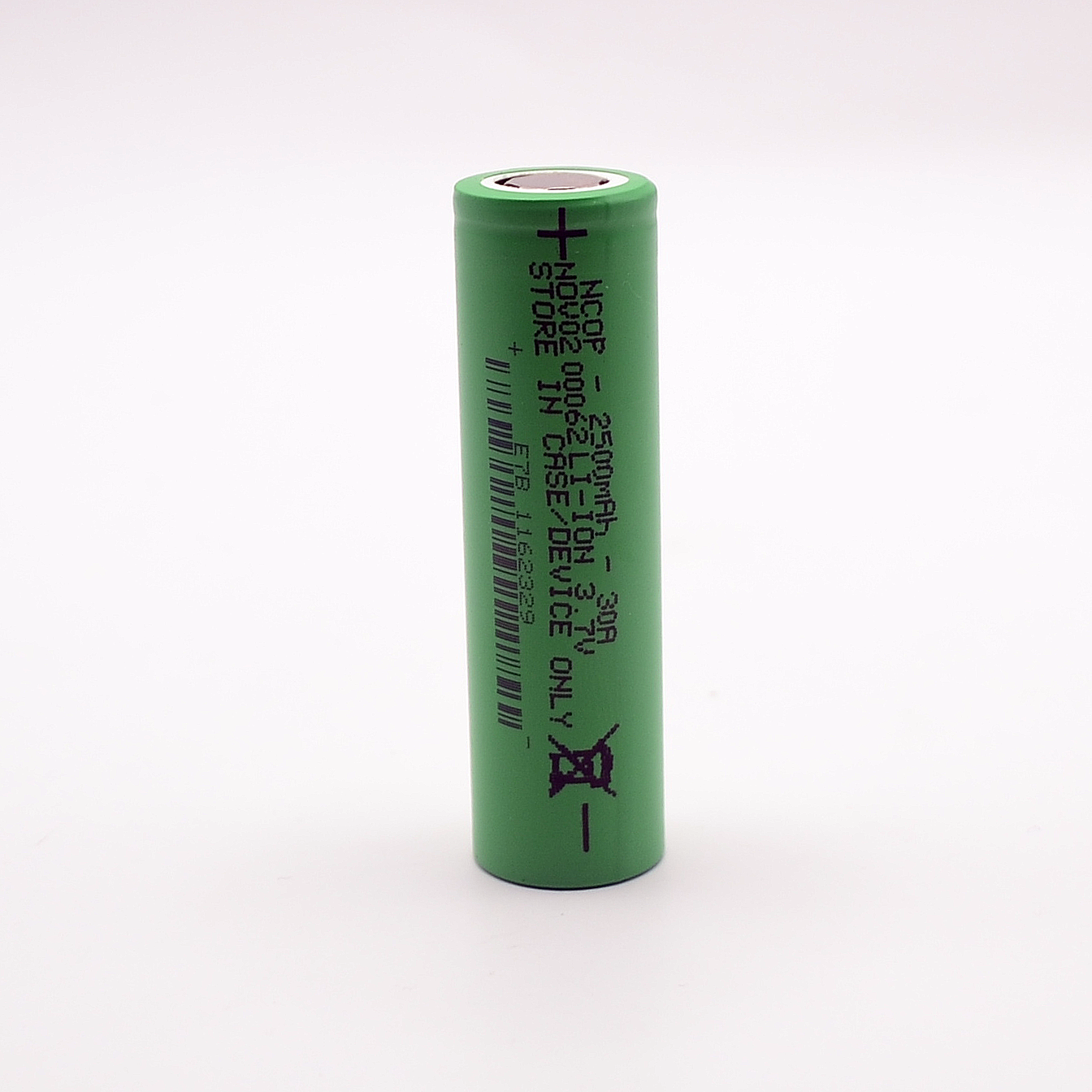 BAK 18650 Li-Ion Battery with green casing, model markings, and technical specifications