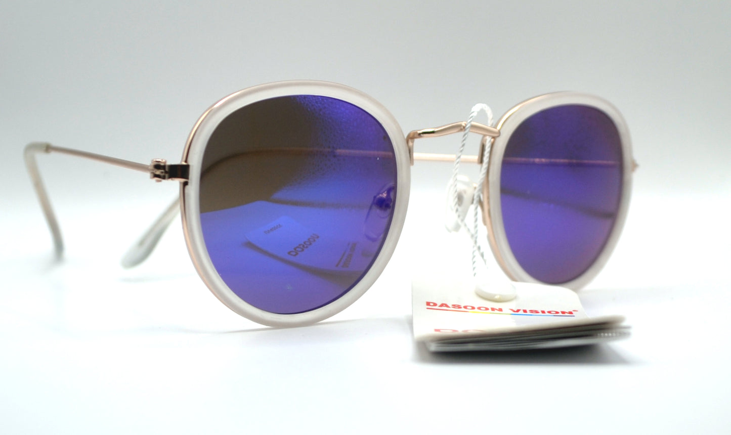 Close-up of round mirrored sunglasses with a rose gold frame and blue reflective lenses, labeled "Dasoon Vision" with UV400 protection tag attached.